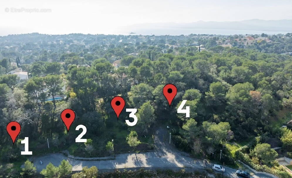 Terrain à SAINT-RAPHAEL