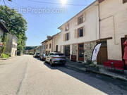 Appartement à SAINT-GEOIRE-EN-VALDAINE