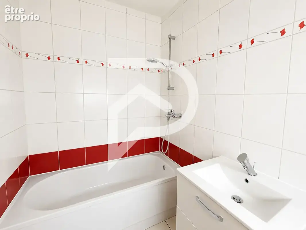 Appartement 4 pièces 84 m² avec terrasse, cave et stationnement - Saverne centre-ville - photo 6