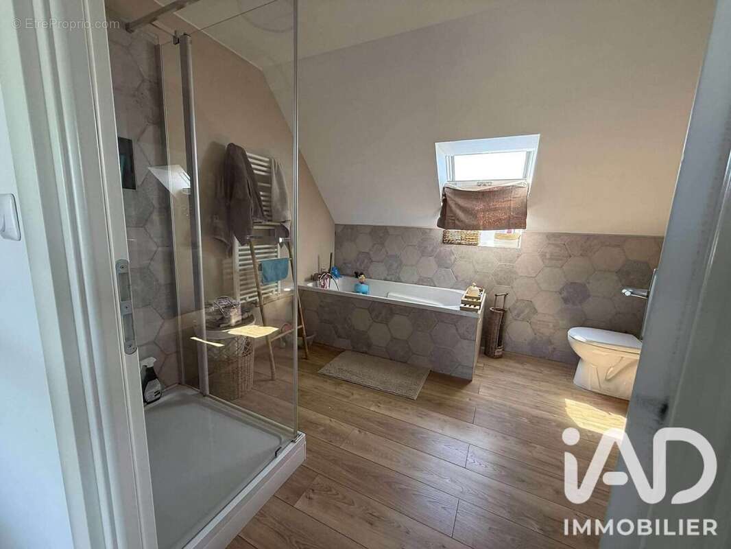 Maison 101 m² à Estrun  - photo 5