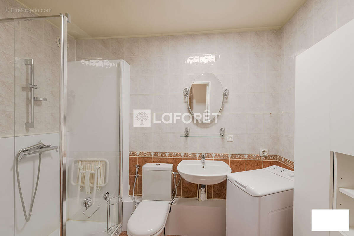Appartement à FONTENAY-SOUS-BOIS