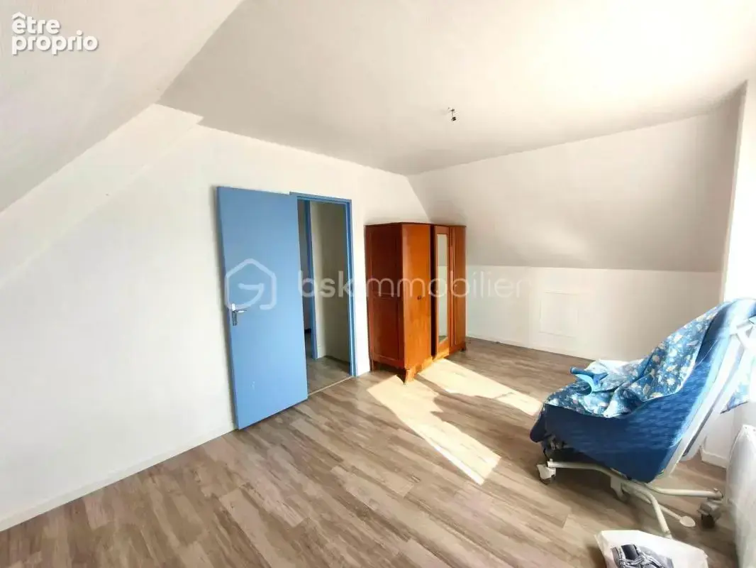 Maison familiale avec sous-sol total - 3 chambres - photo 9