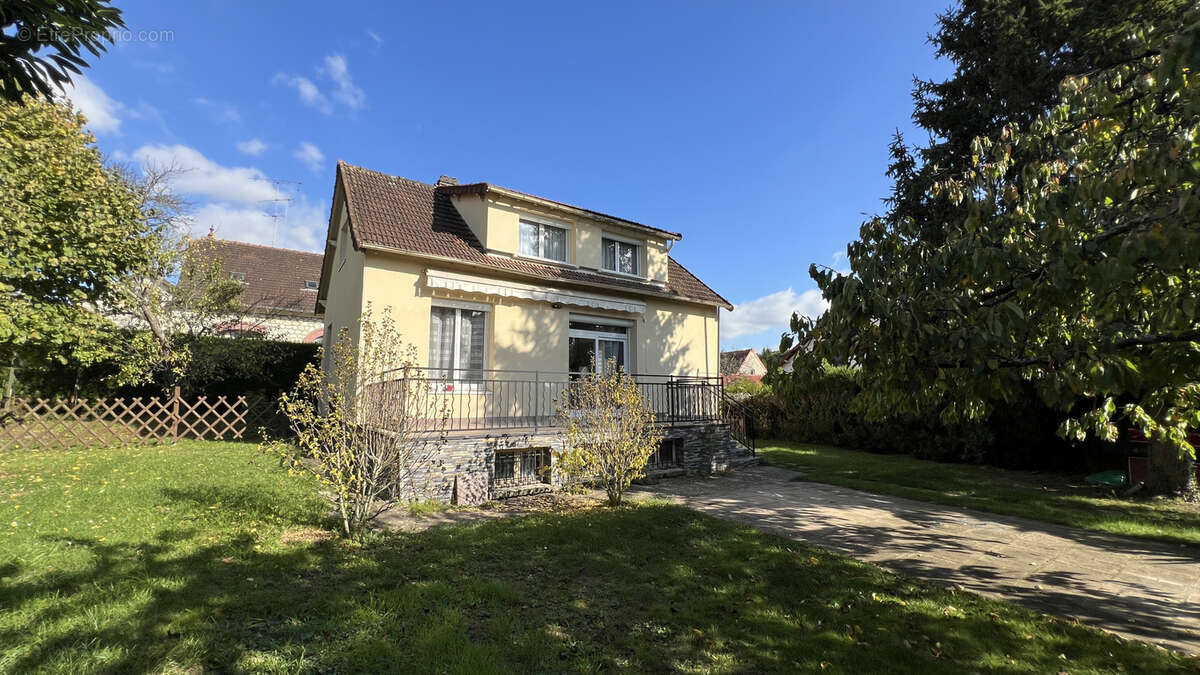 Maison à LA FERTE-ALAIS