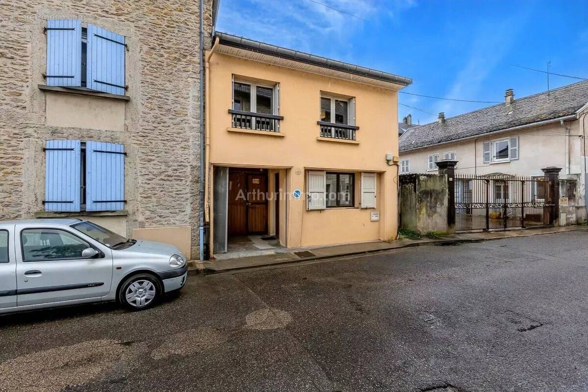 Maison à MONTALIEU-VERCIEU