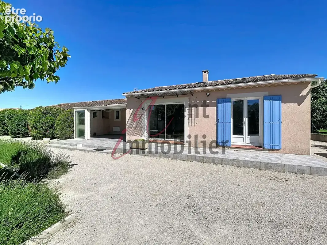 Mollégès, Maison 3 chambres, piscine et ses dépendances - photo 4