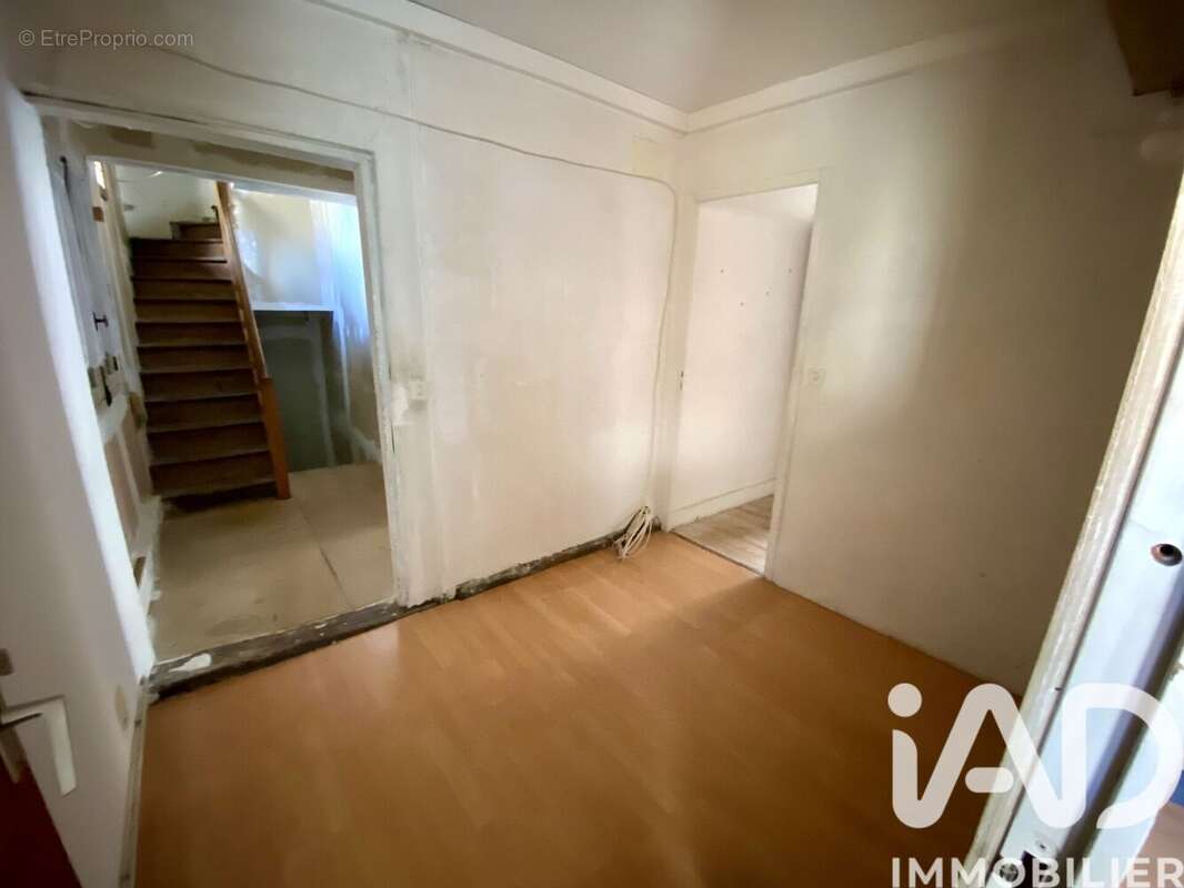 Photo 9 - Appartement à CHATEAU-RENARD