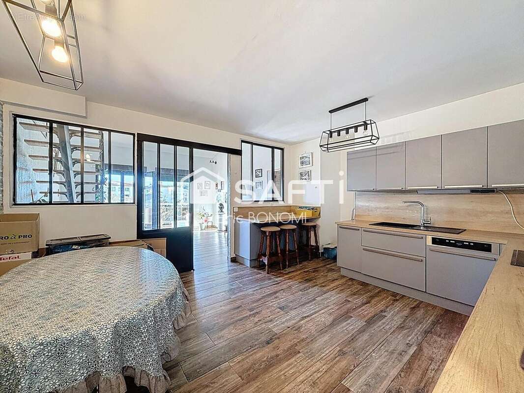 Photo 3 - Appartement à FREJUS