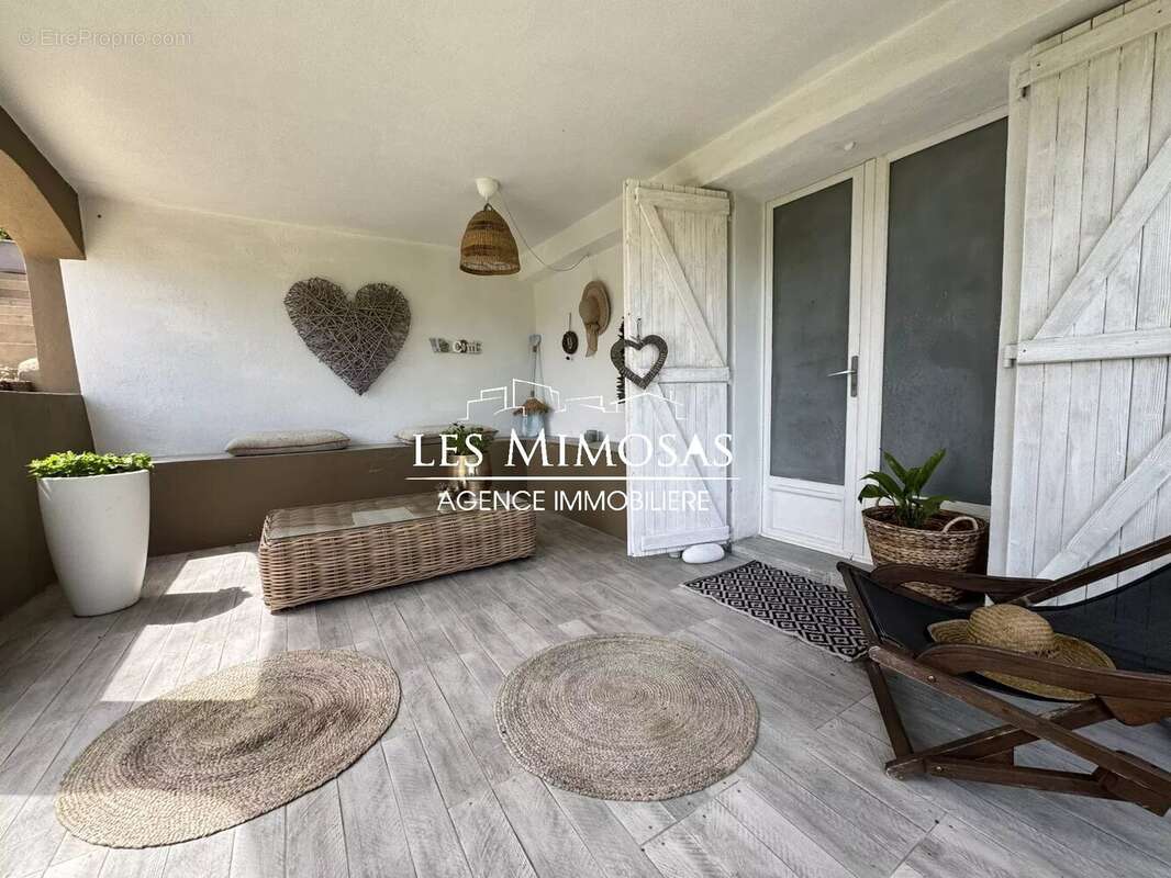 Maison à FREJUS