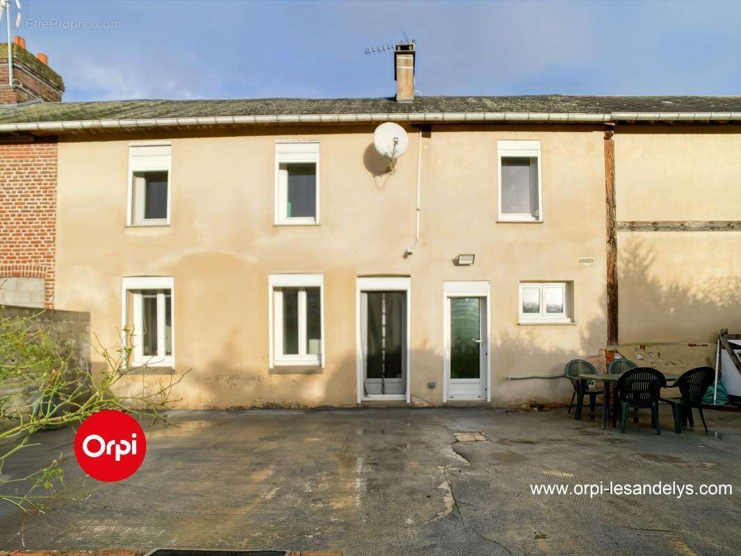 Maison à FLEURY-SUR-ANDELLE