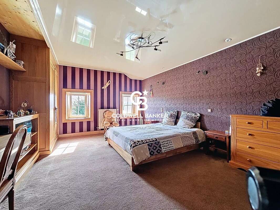 Maison à SAINT-JEAN-D&#039;ANGELY