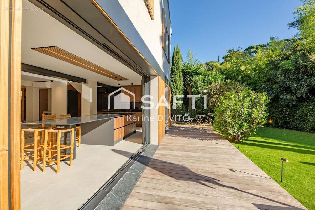 Photo 2 - Maison à LA CROIX-VALMER