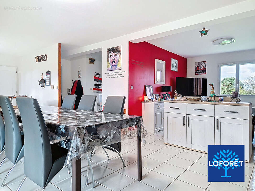 Maison à BOURNEVILLE