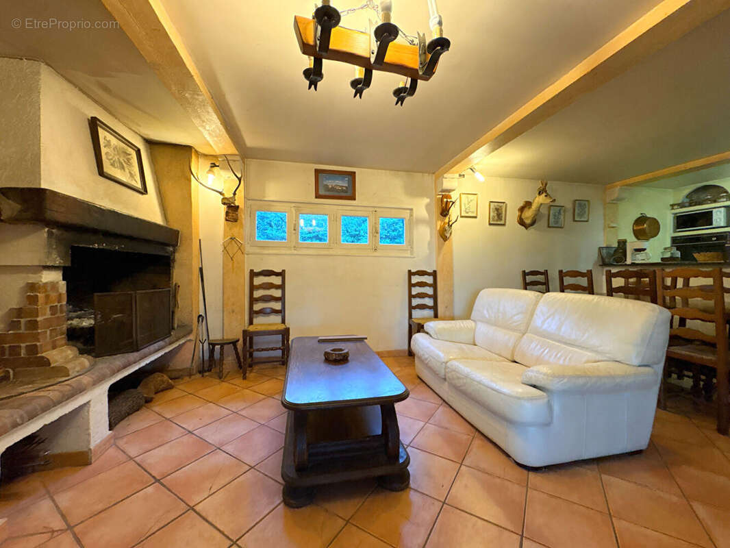 Maison à BEAUMONT-DE-PERTUIS