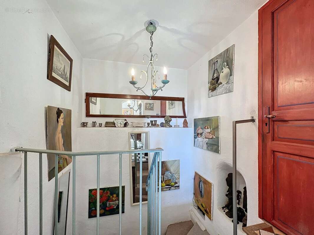 Maison à TOURRETTES-SUR-LOUP