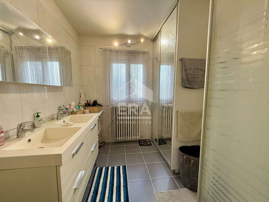 Maison à PONTAULT-COMBAULT