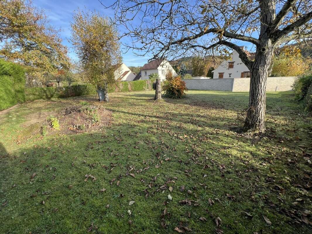 Terrain à SAINT-CHERON