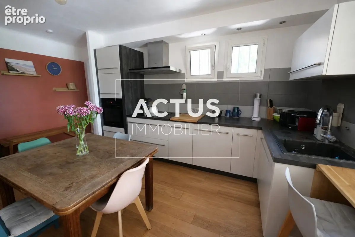 Maison 4 pièces 135 m² à vendre à Aurons (13121) - photo 5