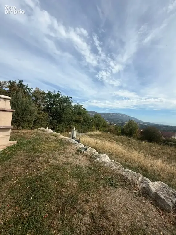 En exclusivité : Maison avec 6 chambres sur 1 750 m2 de terrain, commune très recherchée - photo 9