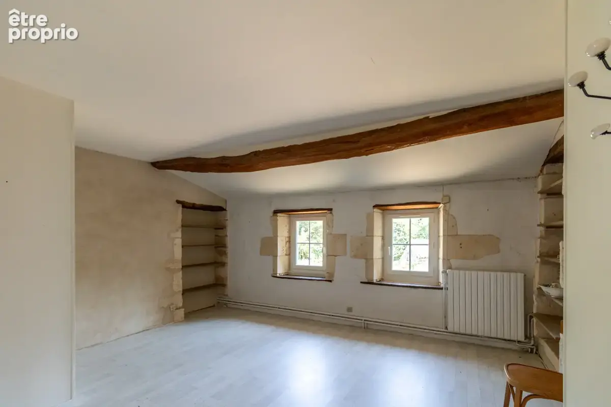 Propriété saintongeaise, 3 logements, 7 chambres, piscine, nombreuses dépendances, terrain 2 hectares - photo 11