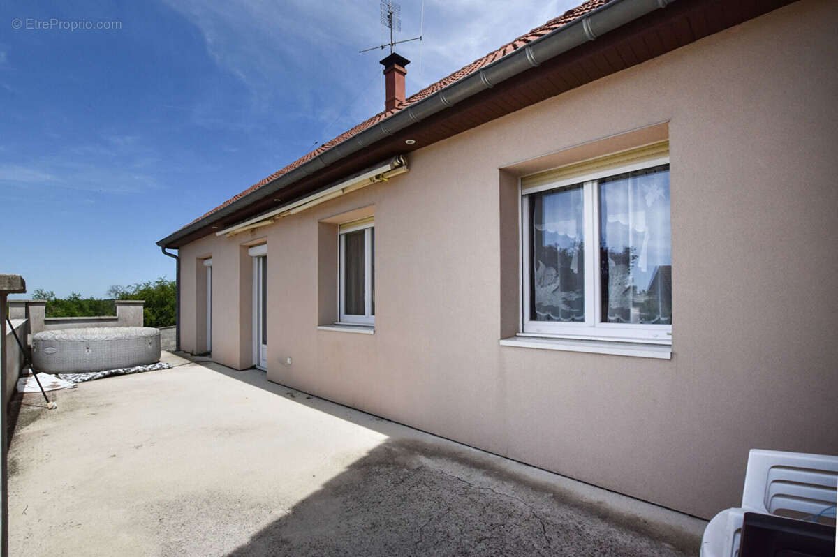Maison à VILLERS-SUR-PORT