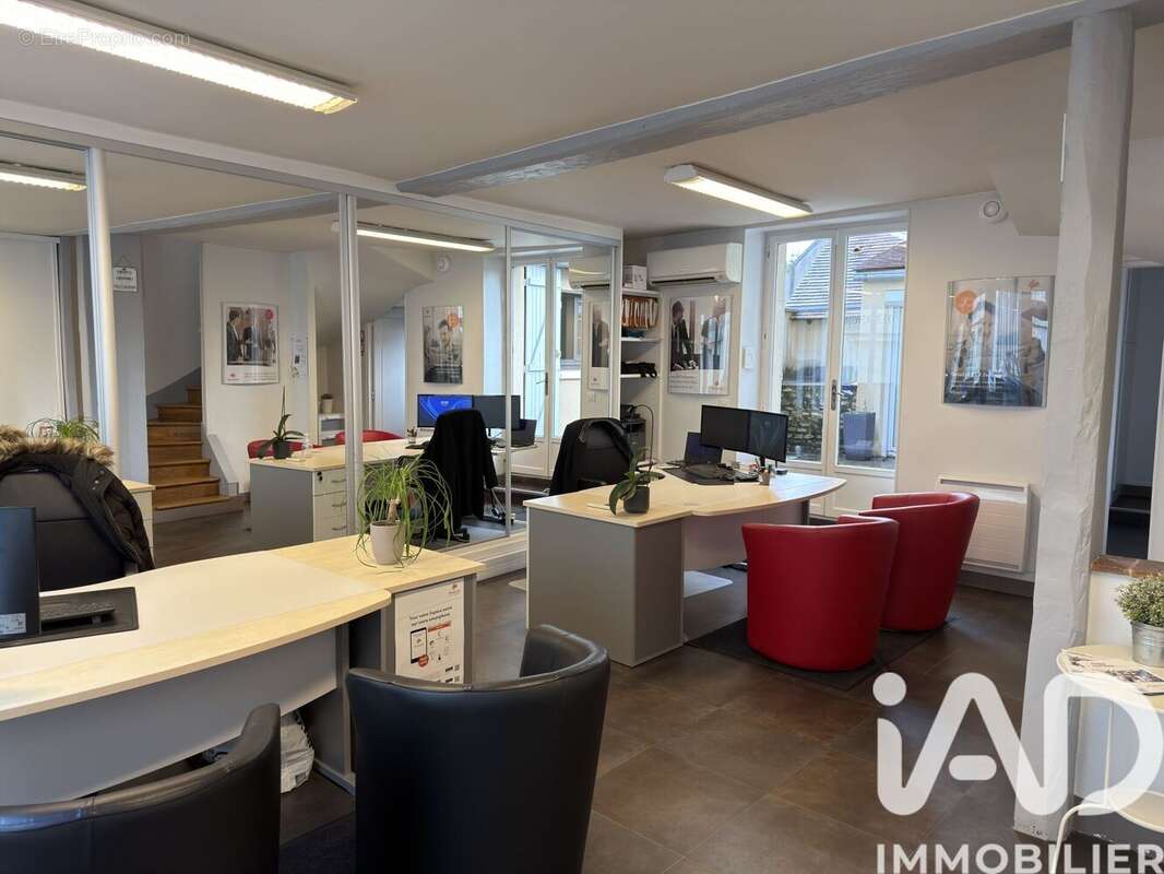 Maison 110 m² à Houdan  - photo 2
