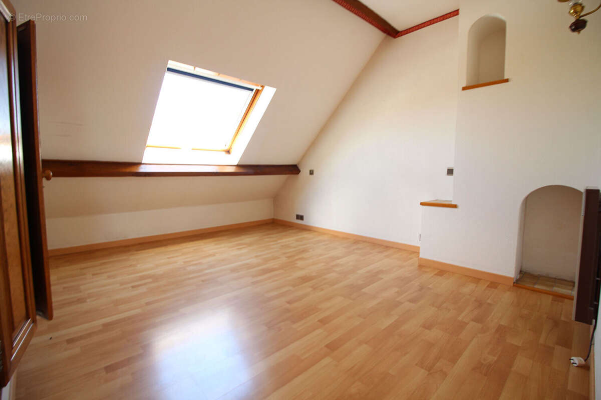 Maison à SARTROUVILLE