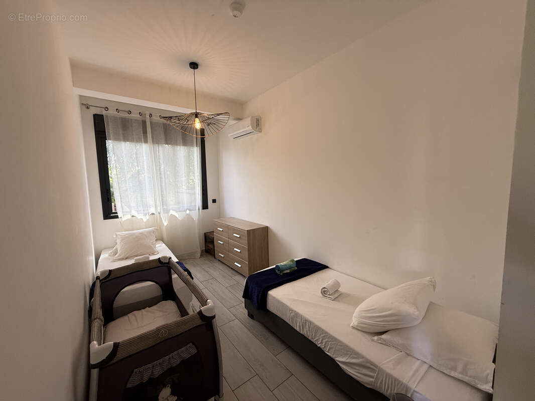 Appartement à L'ETANG-SALE