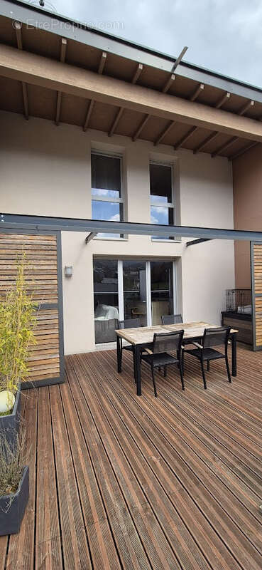 Appartement à SAINT-CASSIN