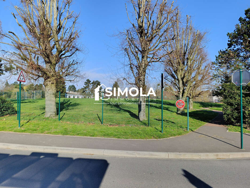 Maison à CLAYE-SOUILLY