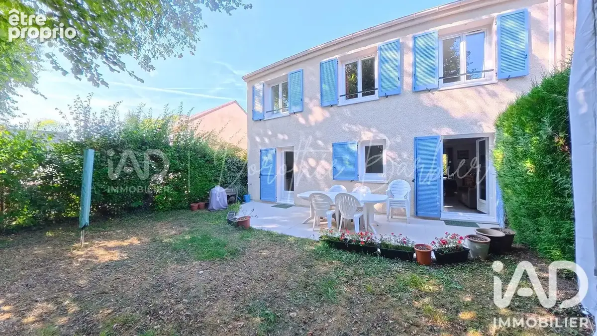 Photo 1 - Maison à CHAMPS-SUR-MARNE