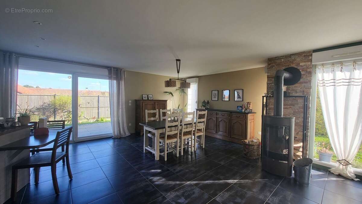 Maison à MONTIGNY-EN-OSTREVENT