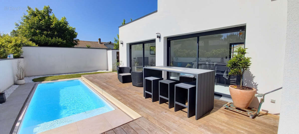 Maison à ARTIGUES-PRES-BORDEAUX