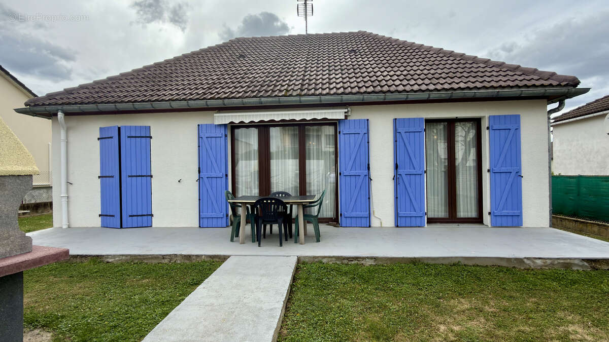 Maison à AVALLON