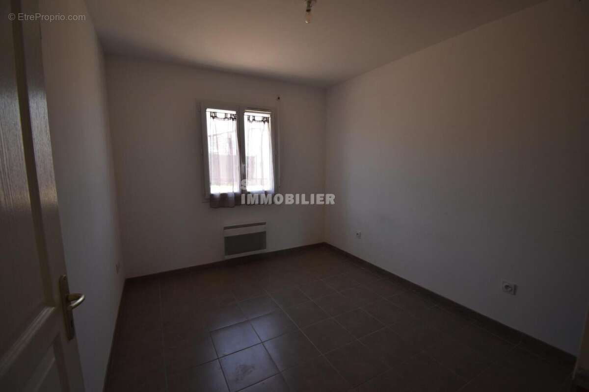 Angouleme ma campagne plain pied 3 chambres garage - photo 5