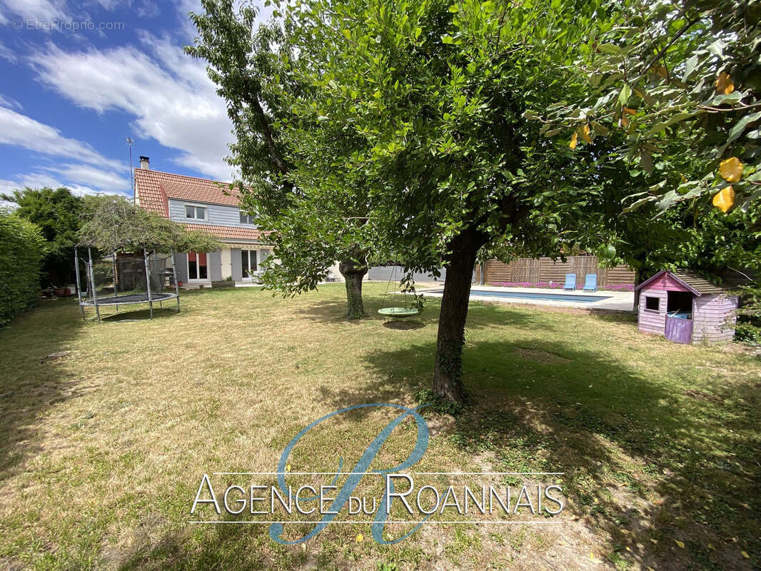 Maison de 130m2 assise sur un terrain clos de 1010m2 avec piscine - photo 8