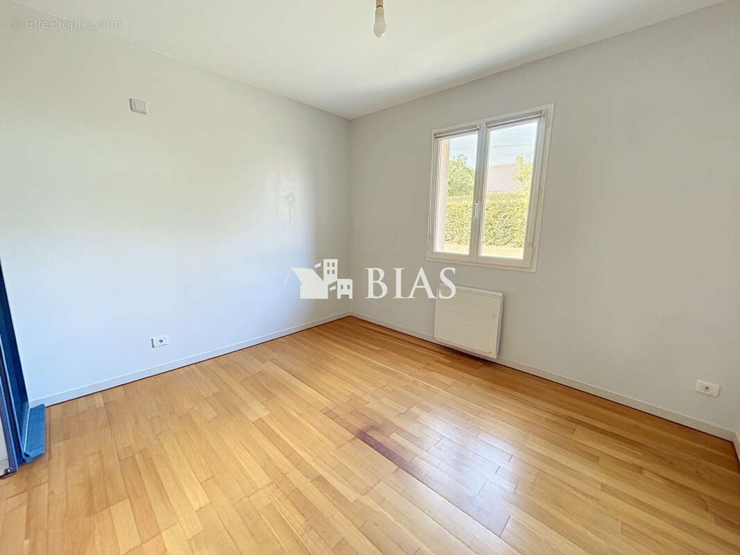 Maison 142 m² à Buchy  - photo 9