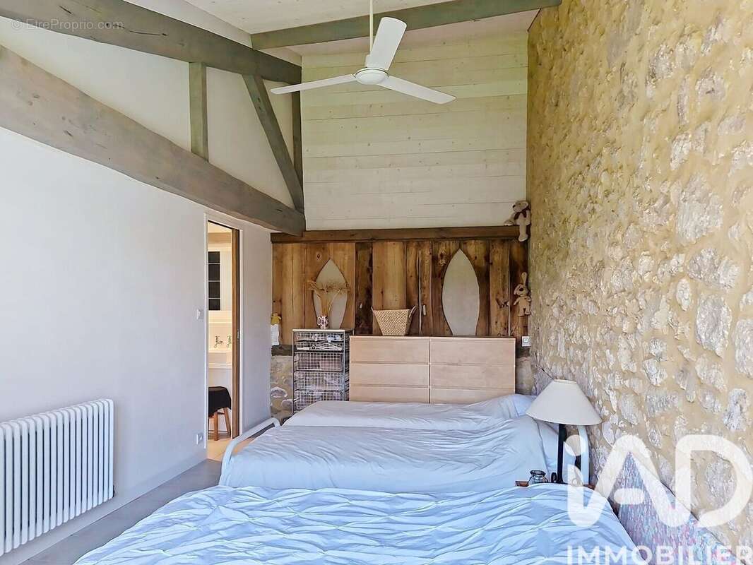 Maison 149 m² à Coubeyrac  - photo 8