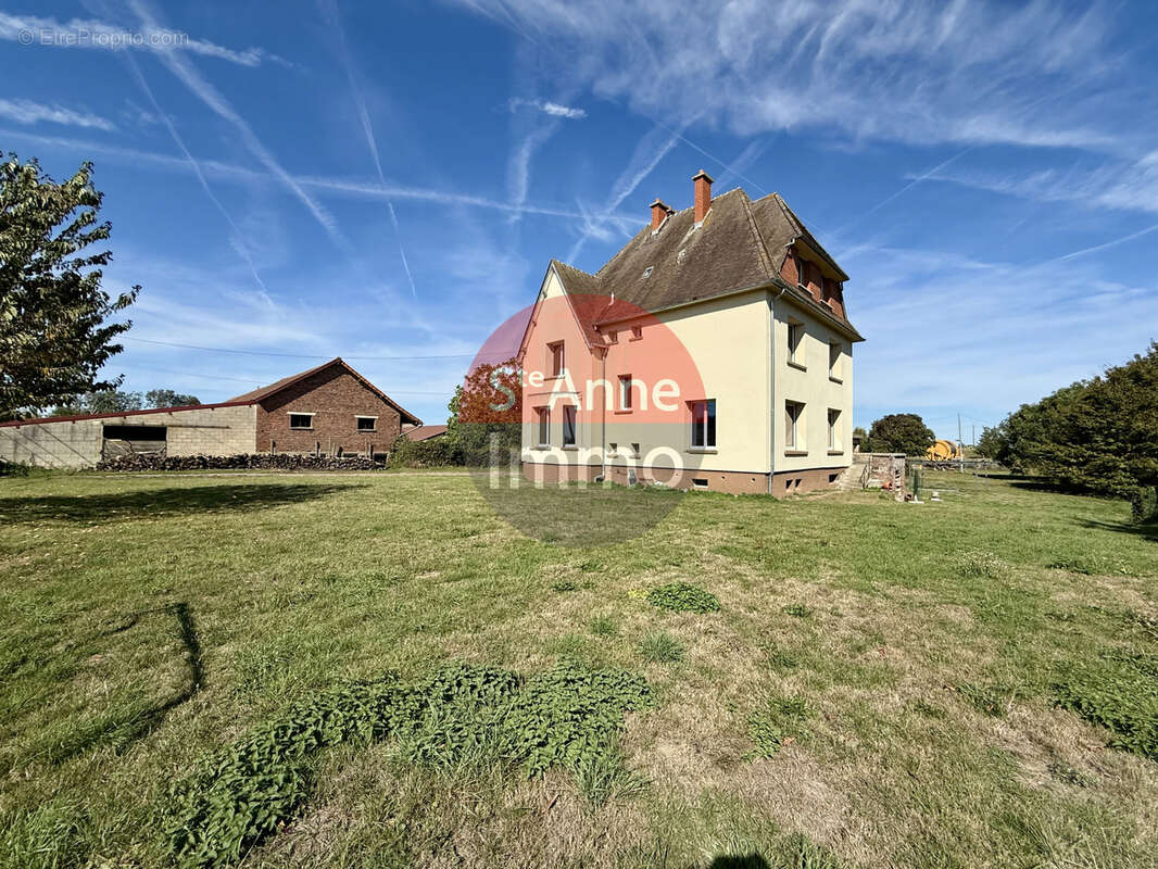 Maison à ROSIERES-EN-SANTERRE