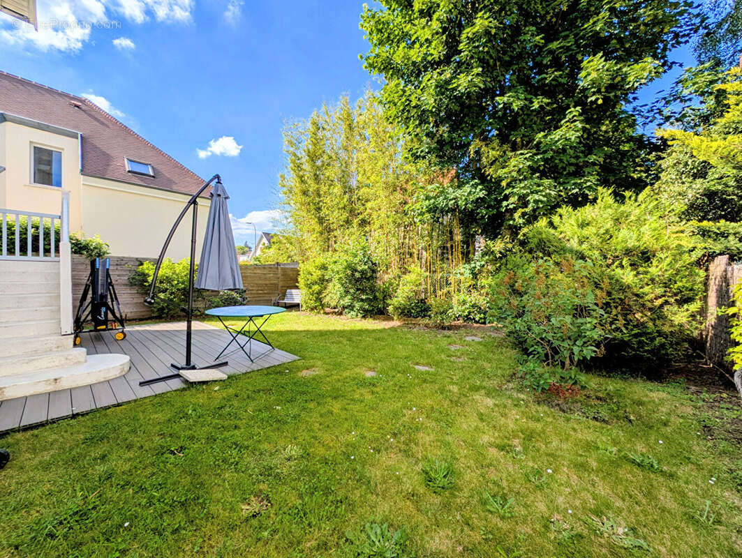 Maison familiale 5 pièces de 98 M² édifiée sur Terrain de 257 M² - photo 13