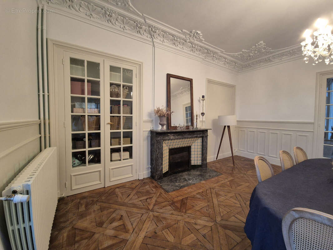 Maison à SABLE-SUR-SARTHE