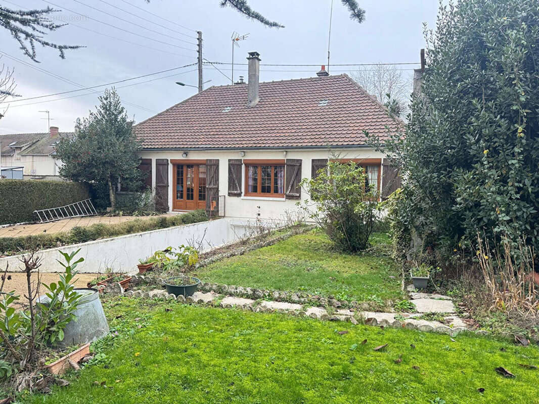 Maison à SENLIS