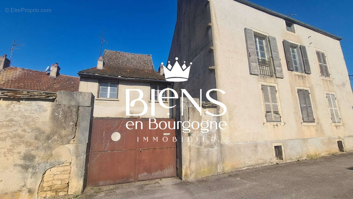 Maison à VOLNAY