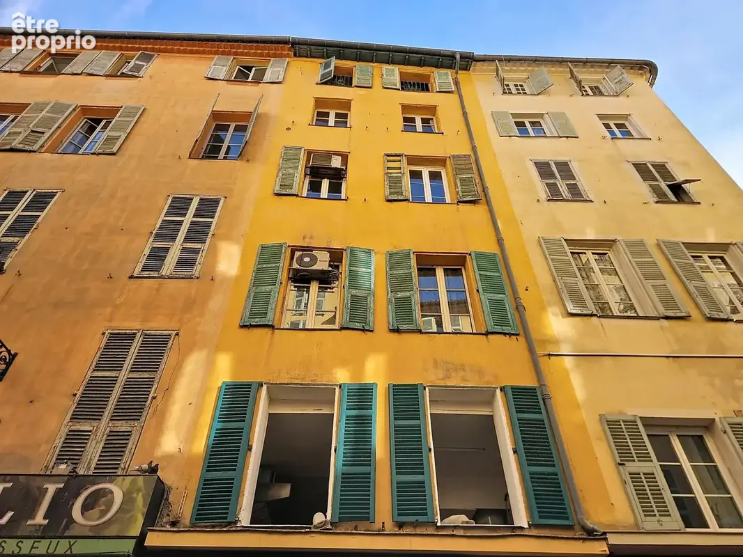 Vieux-Nice – Cours Saleya – 2 pièces de 42 m² entièrement rénové – Fort potentiel locatif - photo 9