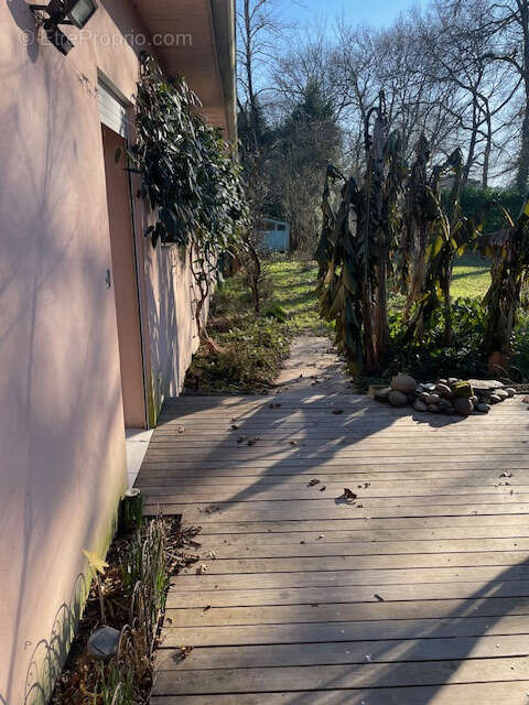 Maison à VILLENAVE-D&#039;ORNON