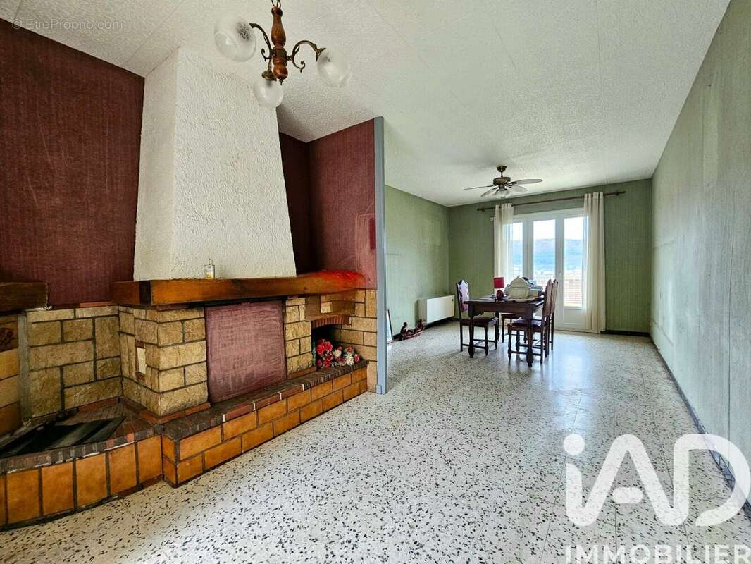 Photo 5 - Maison à SARRAS