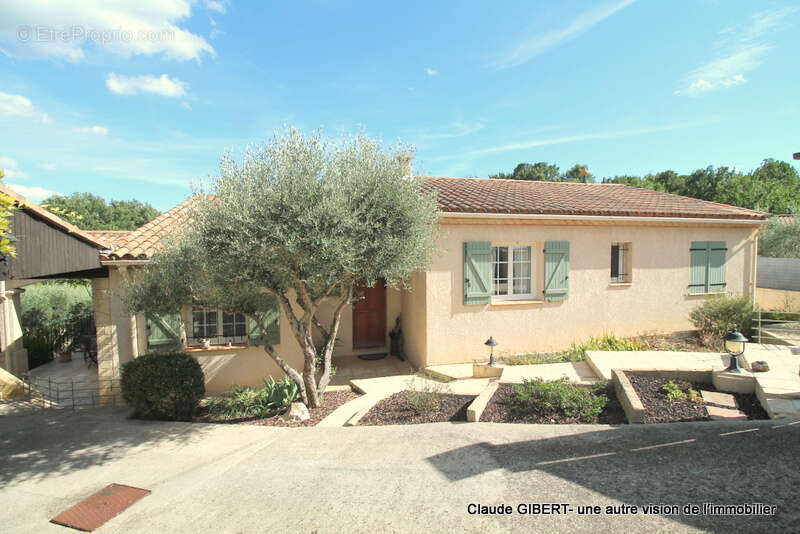 Maison à VAILHAUQUES