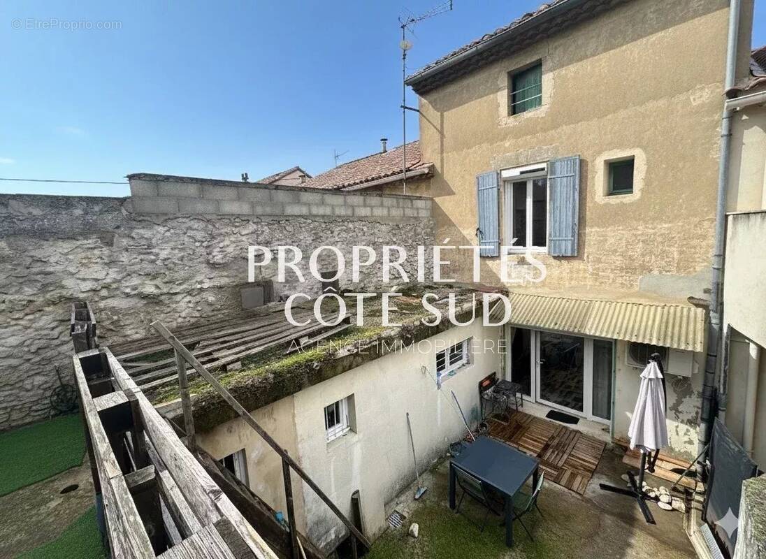 Maison à MONTFAUCON