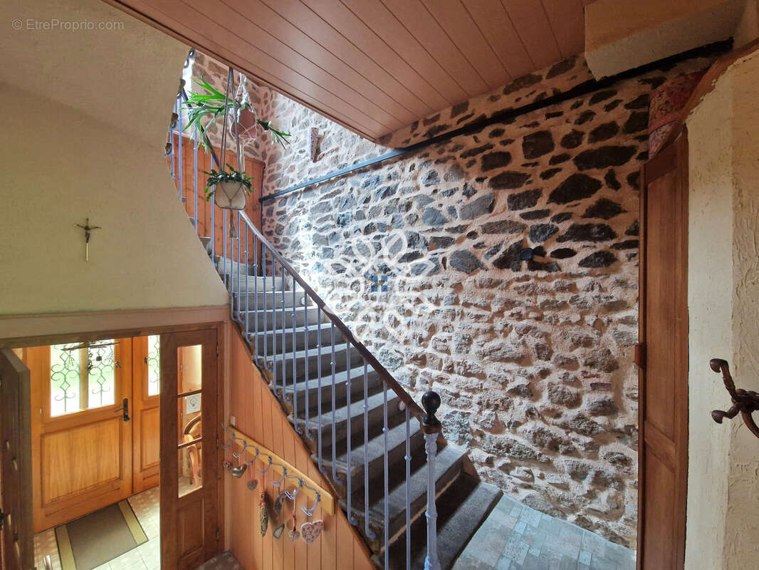 Maison à BOURNONCLE-SAINT-PIERRE