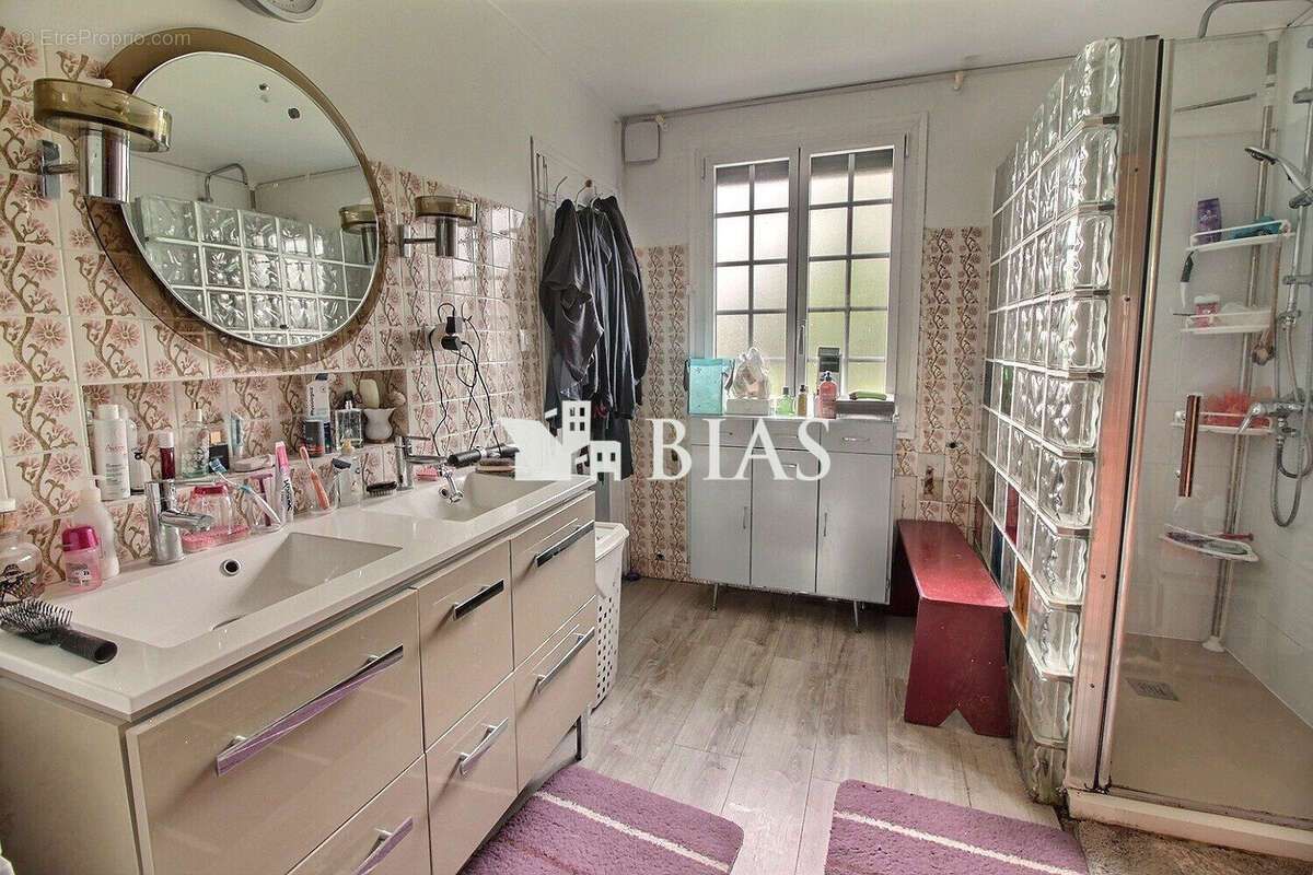 Maison à LE NEUBOURG