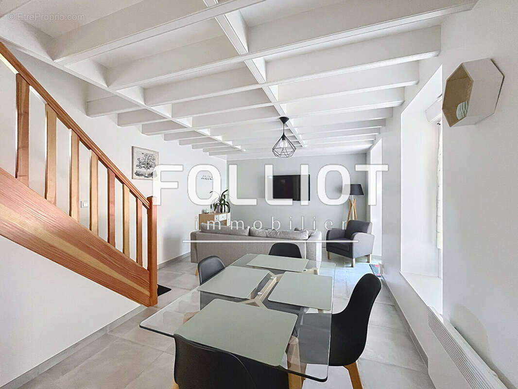 Maison à SAINT-PIERRE-DU-BU